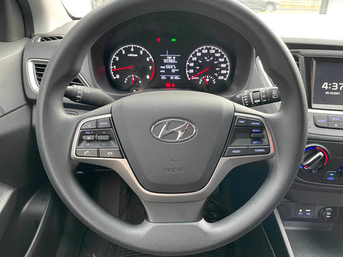 Imagen 10 de 15 de Hyundai Accent 2018 1.6 Hb Gls Atm