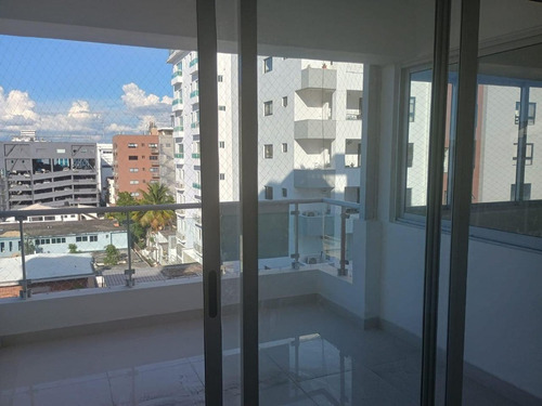 Alquilo Apto En Torre Monarca De El Vergel, 3 Habs. 160 Mts.2, Piso 6, Incluye Linea Blanca