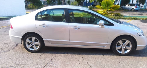 Imagen 8 de 15 de Honda Civic Emotion Automatico