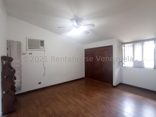 Imagen 19 de 30 de Gustavo Zavala Rentahouse 22-10212