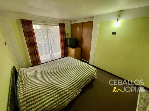 Casa En Venta De 7 Dorm. En Quilpué