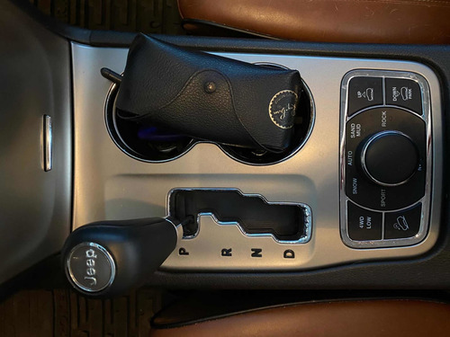Jeep Grand Cherokee Overland Summit 5.7l