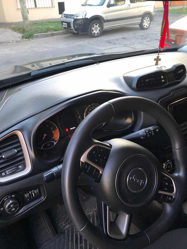Imagen 9 de 12 de Jeep Renegade 2016 1.8 Sport Plus
