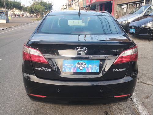 Hyundai HB20S 1.6 Comfort Plus Flex 4p