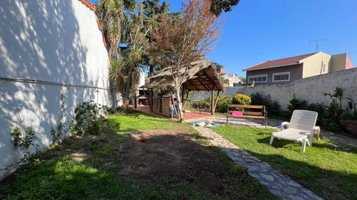Imagen 7 de 7 de Chalet Clásico En Venta Próximo A La Estación De Padua