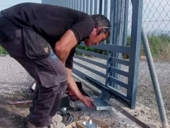 Instalación De Motor Para El Porton De Marquesina Gforce 