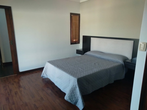 Imagen 21 de 29 de Casa En Alquiler Por Día Y Eventos 7 Ambientes Con Piscina