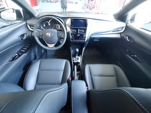Toyota Yaris XS CVT 5P