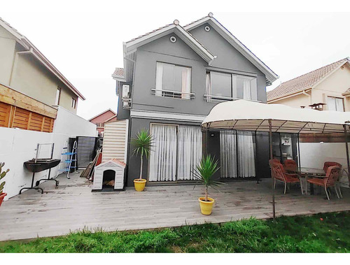 Casa En Microbarrio Muy Seguro 3d+3b (91207)