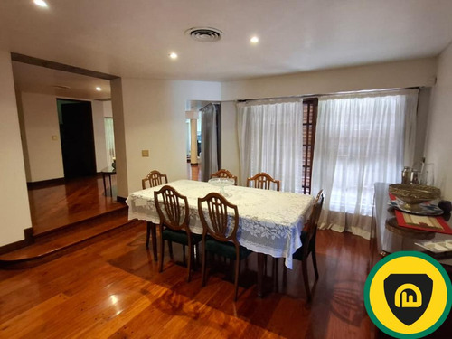 Casa En Venta Apto Credito - Bella Vista - 6 Dormitorios