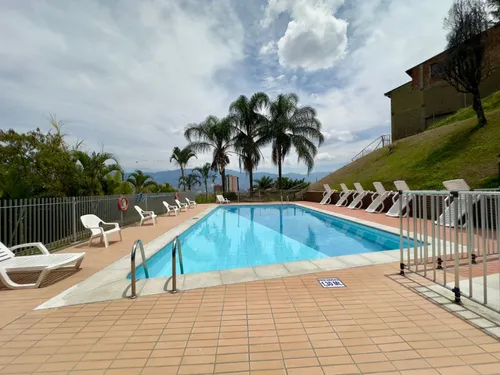 Apartamento En Arriendo En Calasanz. Cod A14861