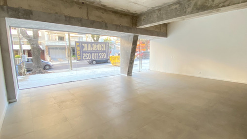 Alquiler Local Comercial Punta Carretas Sobre 21 De Septiembre