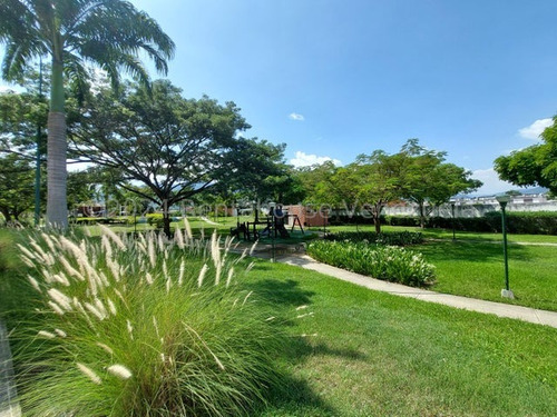 Penthouse ( 2 Niveles/ Amoblado/ Equipado) Venta Buenaventura Suites ( Guarenas) Mls - 24-14332