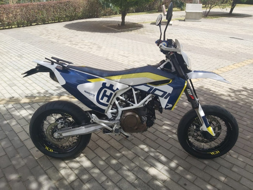 Husqvarna 701 Supermoto