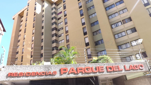 En Venta Hermoso Apartamento Remodelado  En Venta  Guaicay, Caracas 23-28359