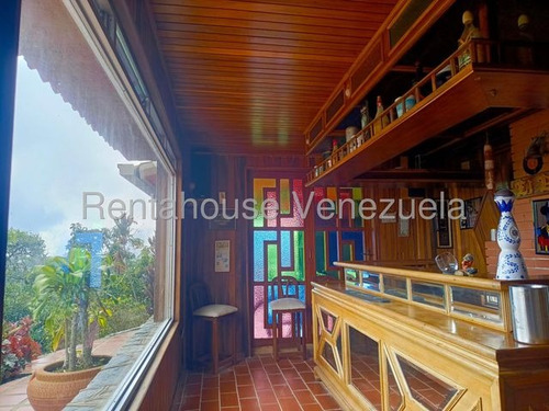 Casa Duplex En Venta Remodelada Con Espacio De Jardín Semi Amoblada Los Castores San Antonio De Los Altos Negociable