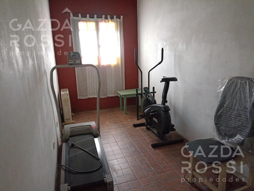 Imagen 21 de 29 de Casa - Jose Marmol