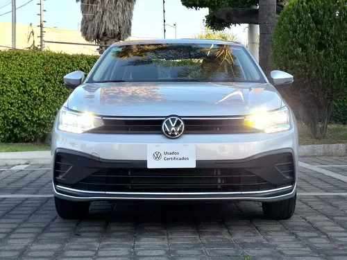Volkswagen Virtus 4p Trendline L4/1.6 Aut
