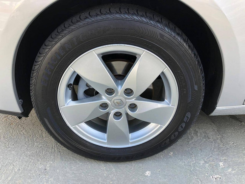 Renault Fluence 2.0 Dynamique 16v Flex 4p Automático
