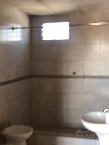 5 Locales En Venta Y Casa 3 Ambientes Sobre Av. Principal - Moreno Norte