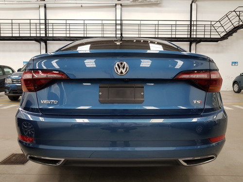 Imagen 6 de 25 de Volkswagen Vento 1.4tsi Highline Tip 0km My22 Dcolores
