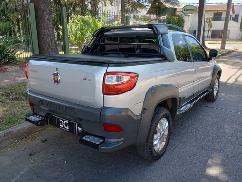 Imagen 6 de 22 de Fiat Strada 1.6 Adventure Cd Pack Top Locker 2018