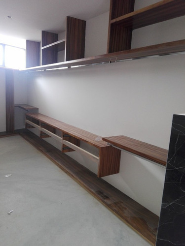 Hermosa Residencia En Venta Con Alberca Privada Y Campo De G