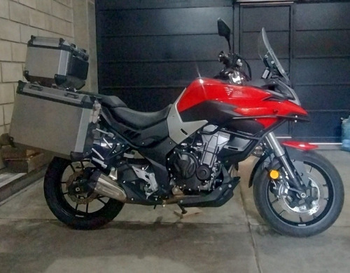 Imagen 8 de 15 de Voge Ds 500