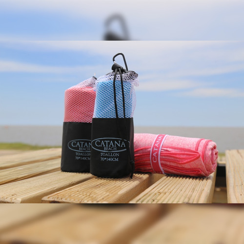 Toallon Catana Ultracompaco Secado Rapido 90 X 180 Gigante Fucsia Con Petroleo