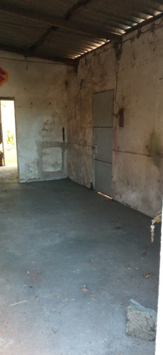 Casa Para Reciclar Con Gran Terreno Y Mucho Potencial En El Centro De Carmelo