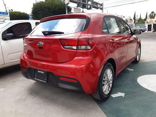 Imagen 4 de 14 de Kia Rio Hb Ex 2018