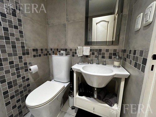 Venta Casa De 5 Ambientes Con Patio Y Cochera En Wilde