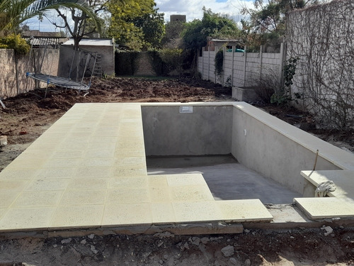 Imagen 1 de 5 de Construcción De Piscinas