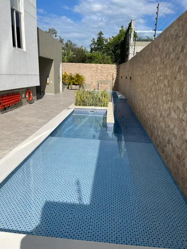 Venta Aparta-estudio. Sur De Cali. Barrio Pance, 66 Mtrs. Tercer Piso Con Ascensor. Parqueadero Propio