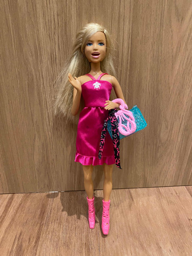 Boneca Barbie Fala Movimentos Faciais Não Funciona Mattel (Usado)