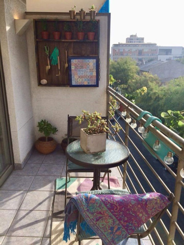 Vende Excelente Departamento En Barrio Republica - Santiago