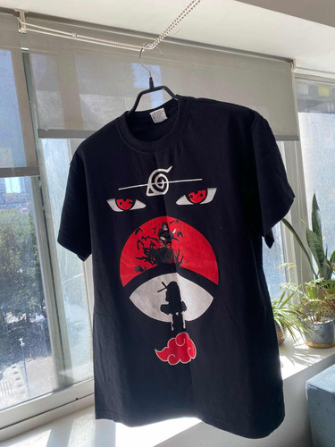 Camisa Estilo Anime Com Estampado De Itachi Uchiha