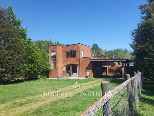 Casa En Pucón, En Una Parcela Con Hermoso Entorno ...