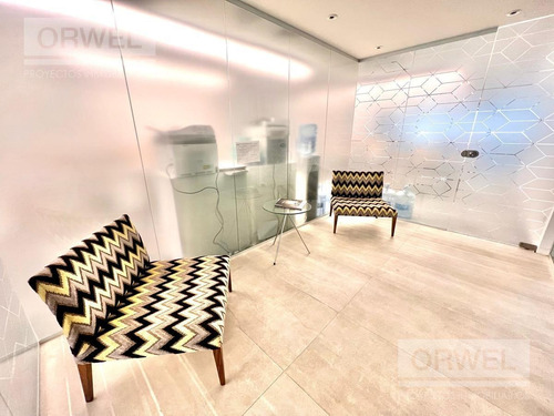 Imagen 4 de 18 de Oficina Lista Para Entrar !!! Se Entrega Con Muebles !!! Impecable !!! Cochera !!!
