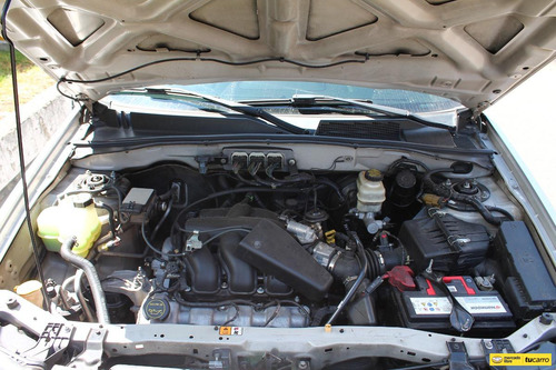 Ford Escape 3.0 XLT At 4X4