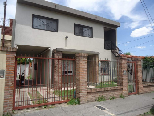 Imagen 1 de 14 de Casa En Venta En Ituzaingo Norte