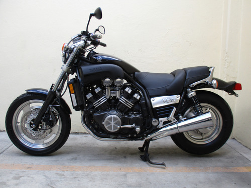 Yamaha V Max 1200