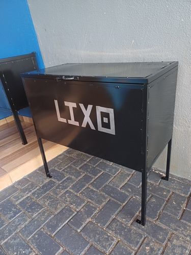 Lixeira Externa De Chapa De Aso