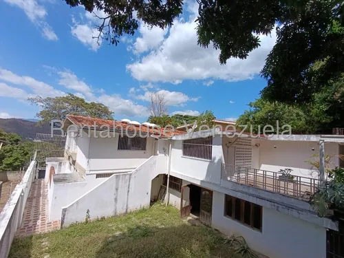 Se Vende Casa En Prados Del Este