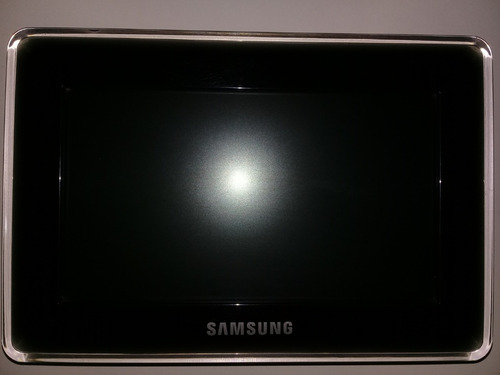 Porta Retrato Samsung Lcd 8 Pol Ent Usb Sd Mem 4 Gb