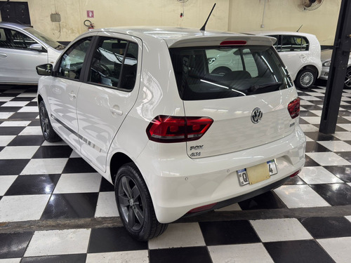 Volkswagen Fox 1.6 Run Total Flex 5p