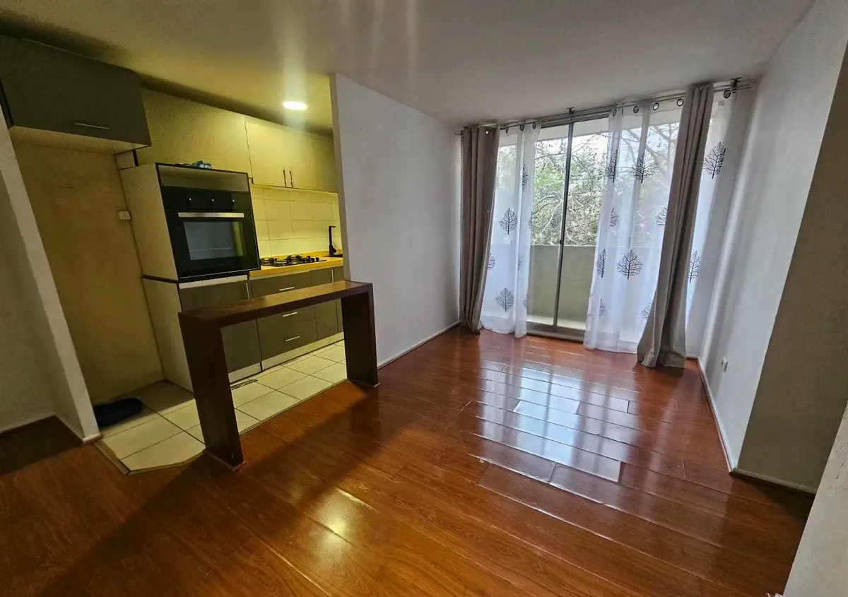 Imagen 2 de 13 de Depto En Arriendo Est.central Metro Ecuador (175052)