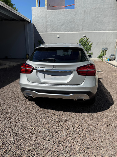 Mercedes-Benz Clase GLA 1.6 Gla200 Urban 156cv