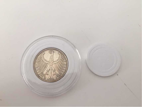 Imagem 6 de 9 de 10 Cápsulas Porta Moedas Acrílico Com 6 Ajustes Até 46mm