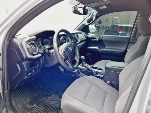Imagen 11 de 15 de Toyota Tacoma 2018 3.5 Trd Sport At